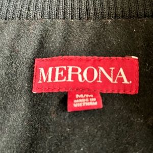Heavy mens jacket/coat. 60% wool.